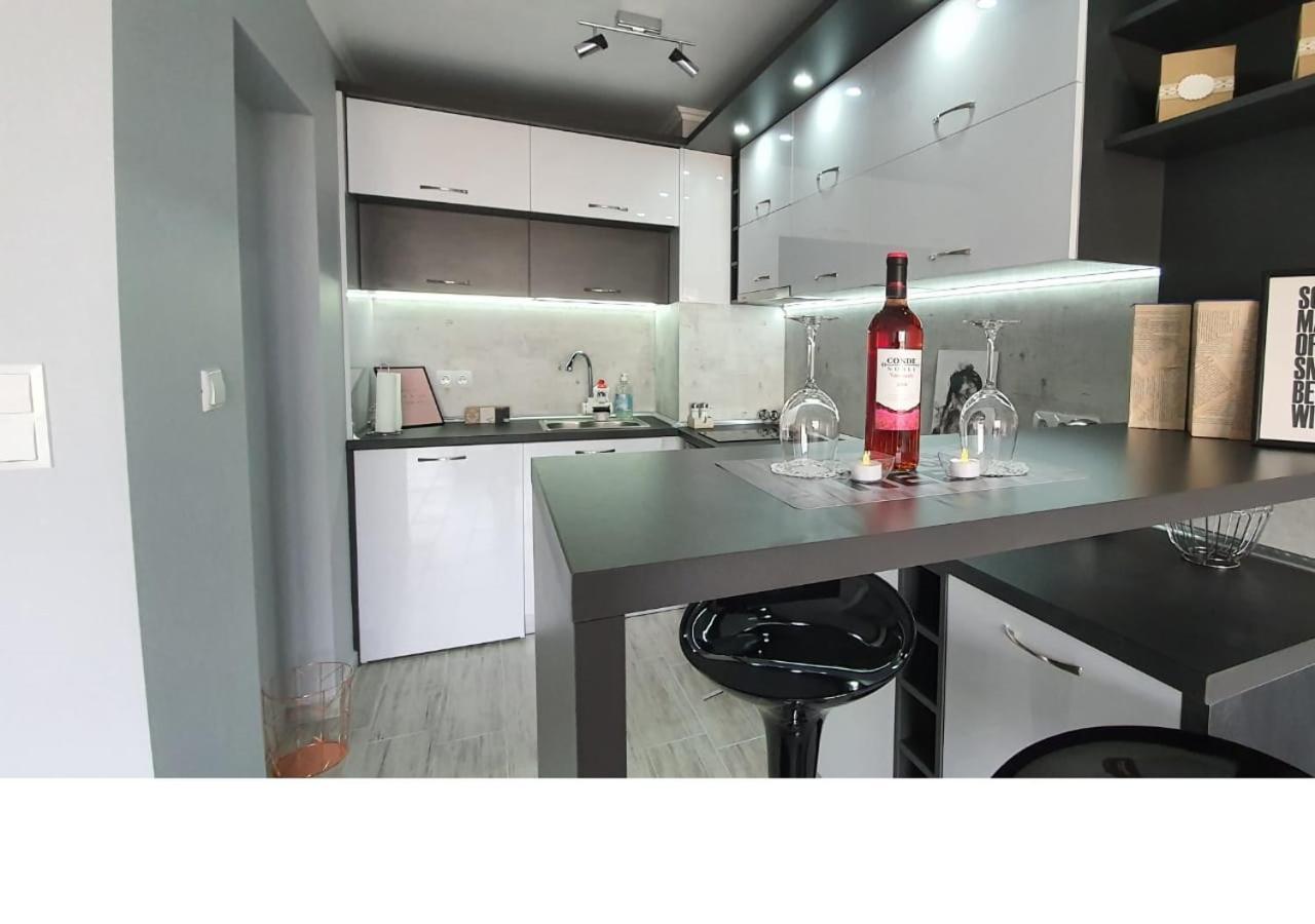 Appartamento K&K Stylish Elegance Burgas Esterno foto