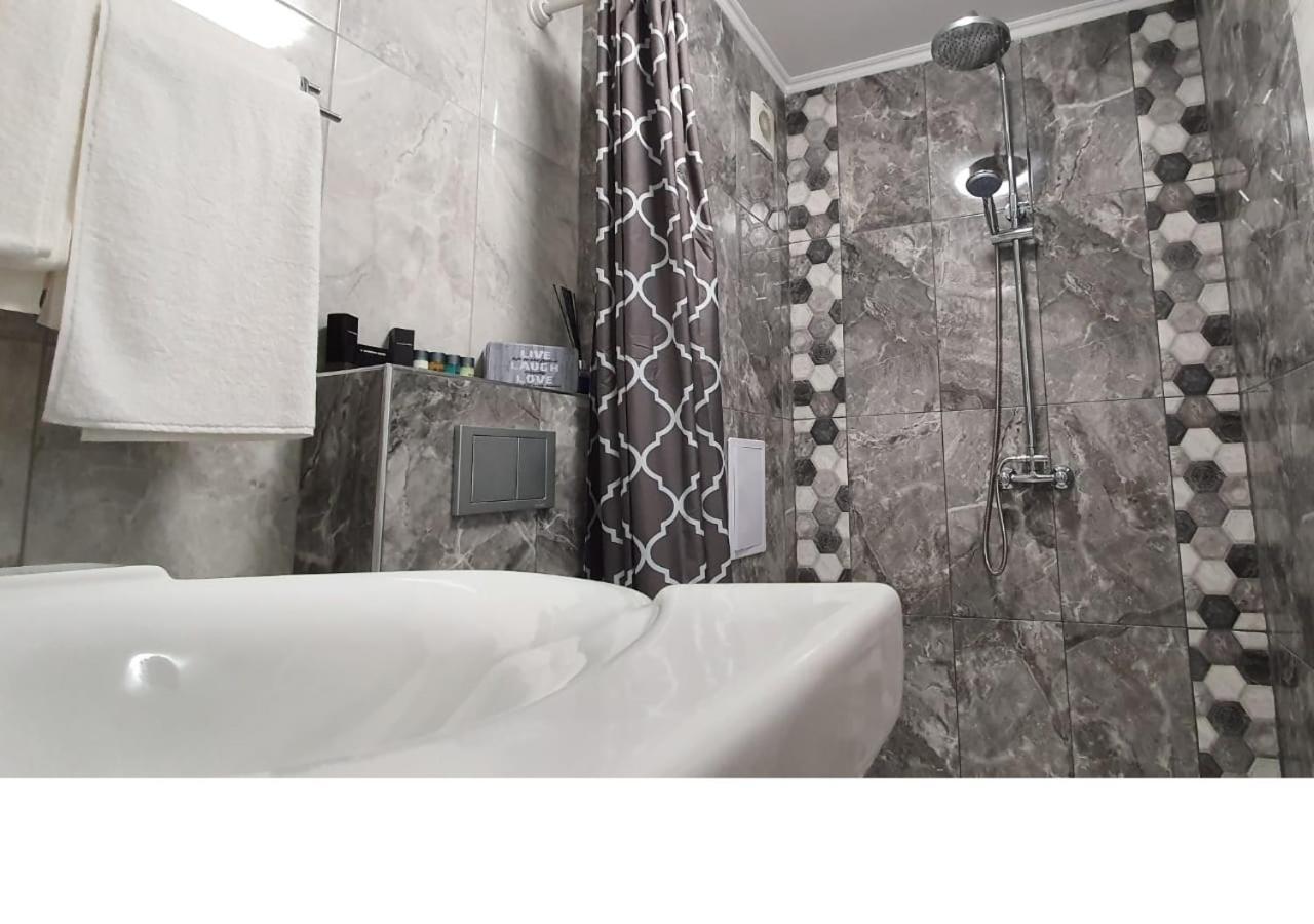 Appartamento K&K Stylish Elegance Burgas Esterno foto
