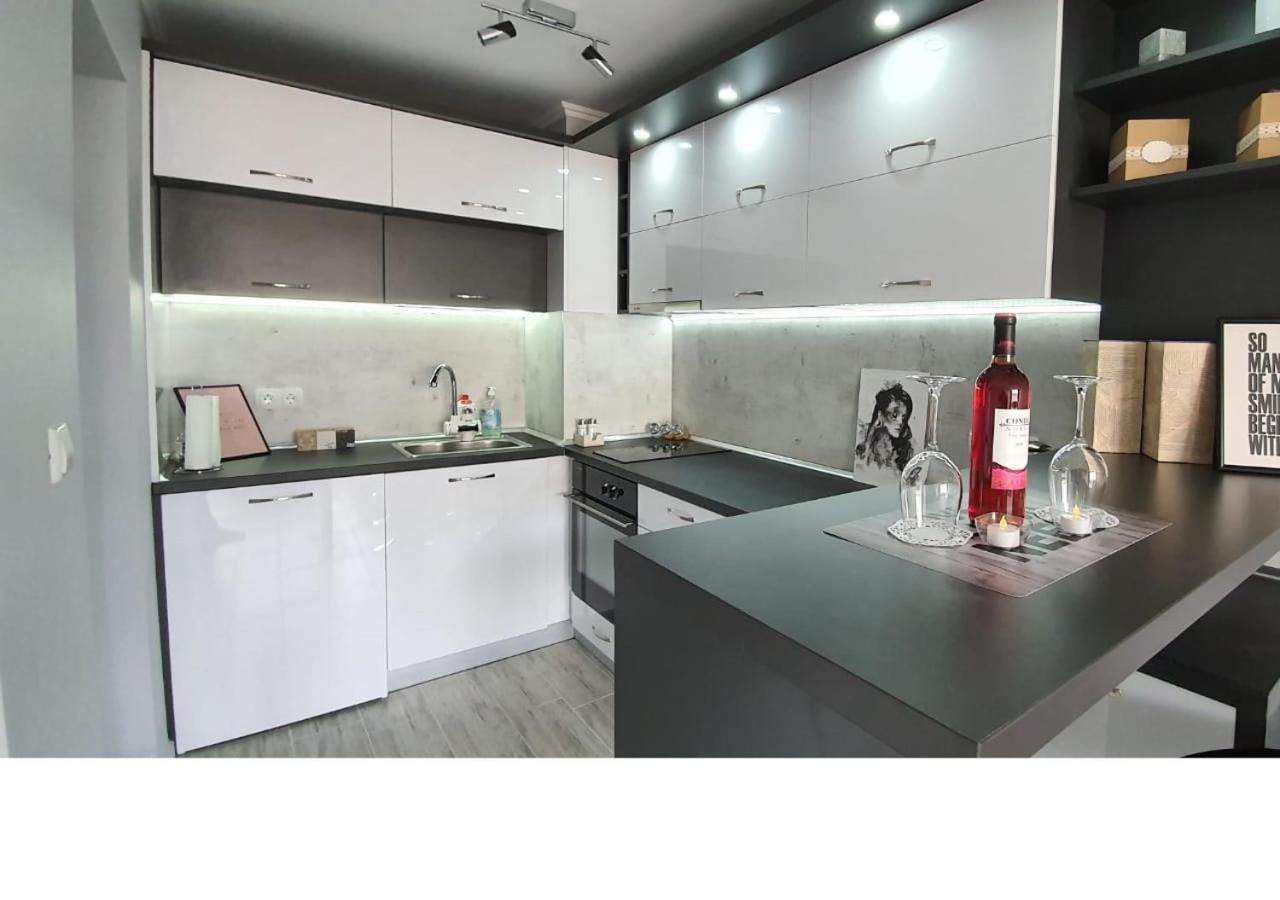 Appartamento K&K Stylish Elegance Burgas Esterno foto
