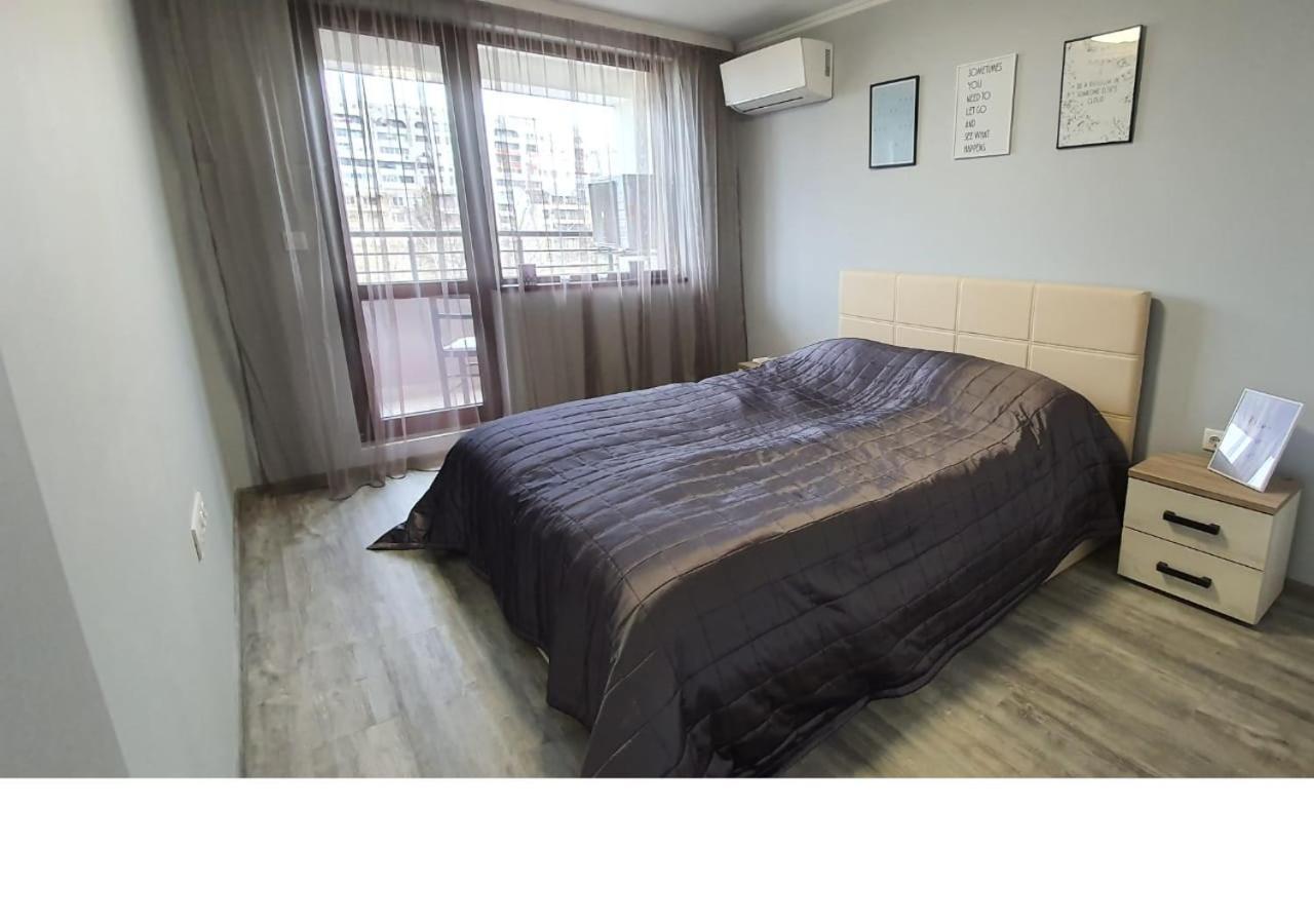 Appartamento K&K Stylish Elegance Burgas Esterno foto